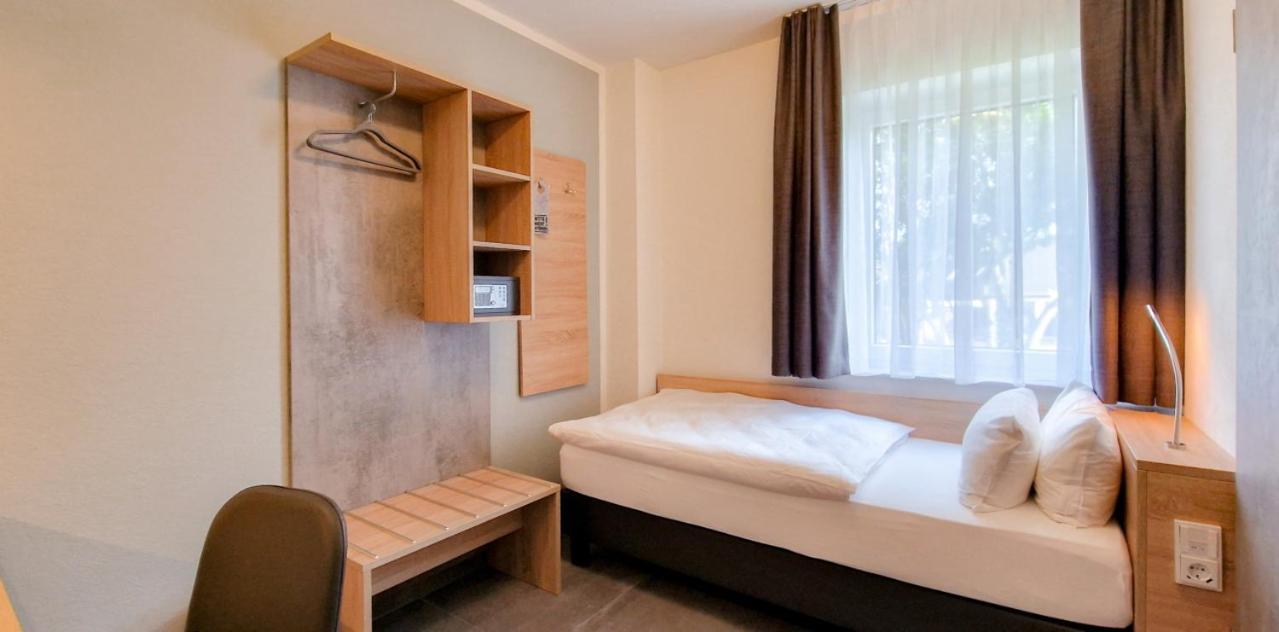 Hotel Schwarzes Ross Ganderkesee Exterior photo